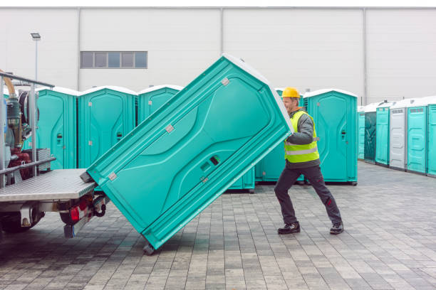 Best Portable bathroom rental  in Fort Denaud, FL