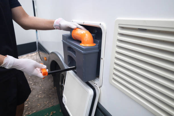 Best Luxury portable toilet rental  in Fort Denaud, FL